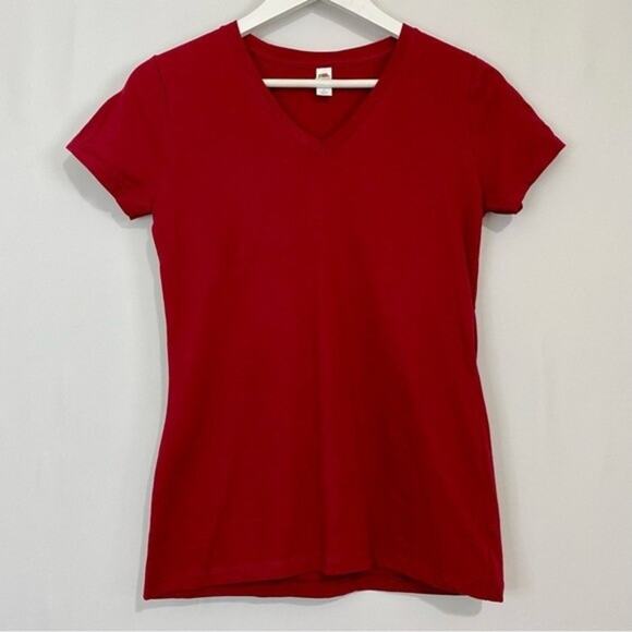 Fruit of the Loom Tops - Fruit of the Loom Women’s Short Sleeve V Neck Tee Shirt Maroon NWOT
